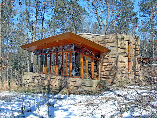 Seth Peterson Cottage - Mirror Lake, Wisconsin – by Frank Lloyd Wright