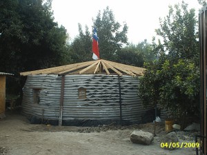 earthbag roundhouse in Chile