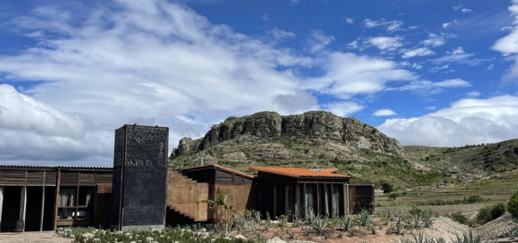 Casa silencio / Alejandro D'Acosta