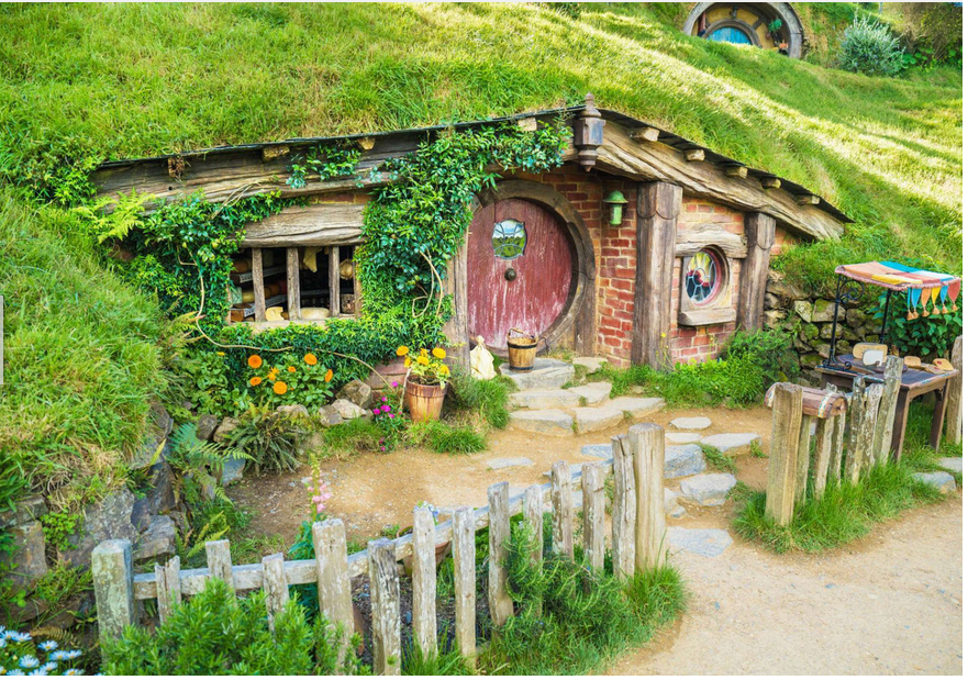 Screenshot-2022-11-02-at-11-38-16-Real-life-hobbit-homes-straight-out-of-Middle-earth%E2%80%94six-are-for-rent.png