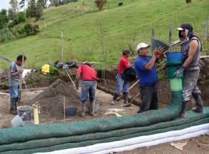 Earthbag training by Arquitectura en Equilibrio