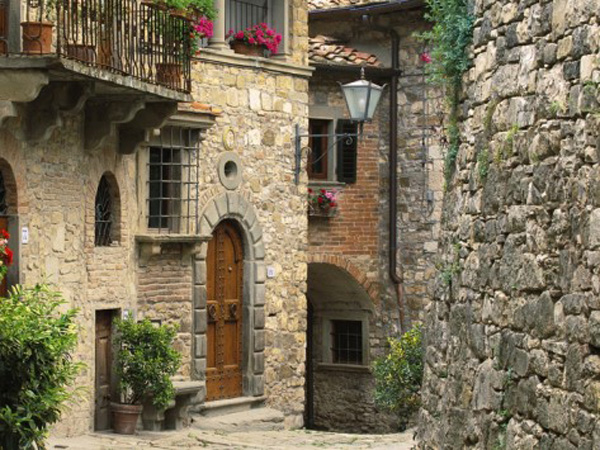 Tuscan stone houses