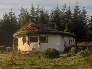 $6,260 strawbale house in Scotland