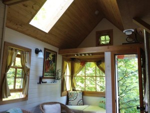 Here’s looking back towards the living room from the kitchen.